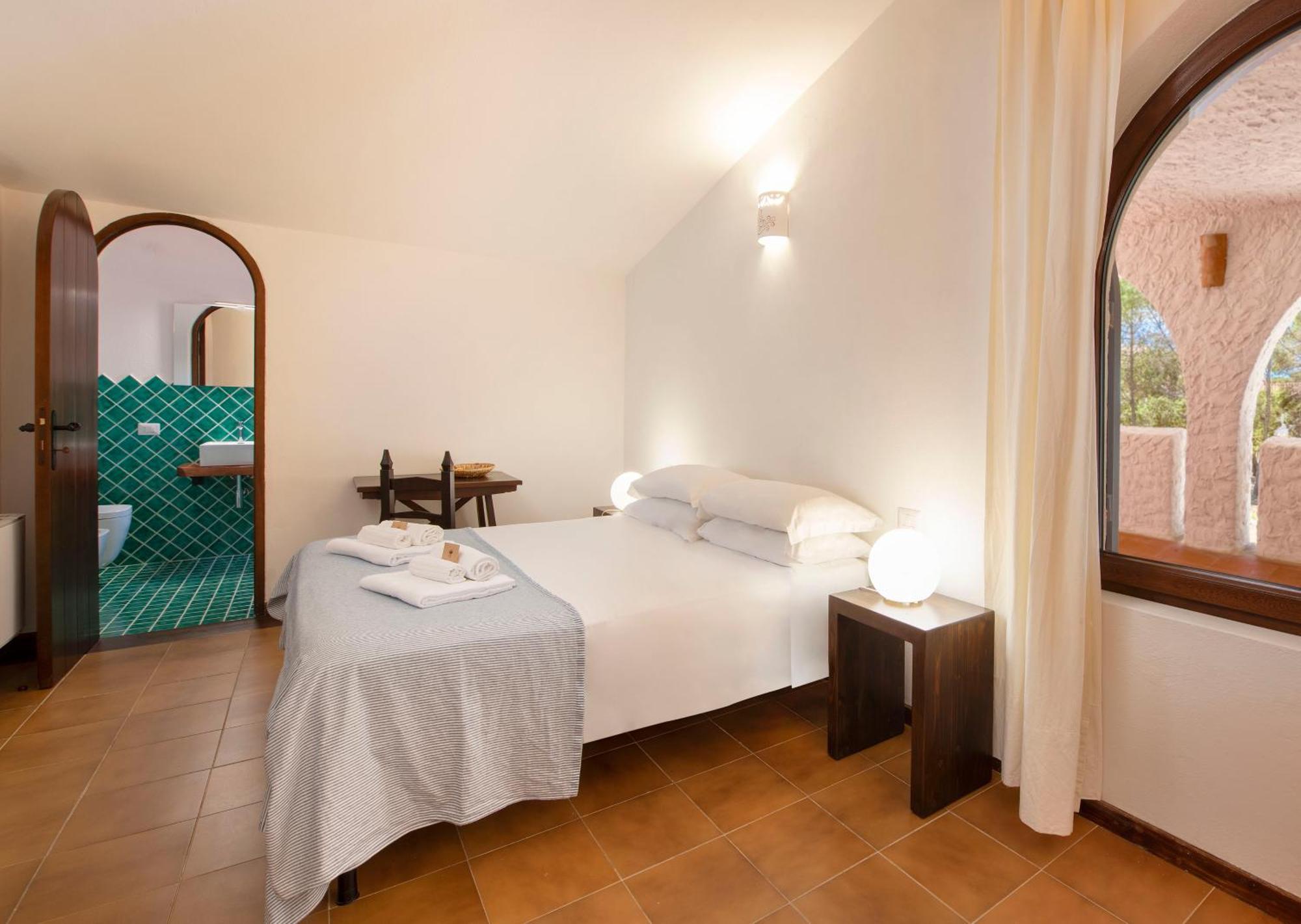 Villa Eliana Sul Mare Porto Pino Buitenkant foto
